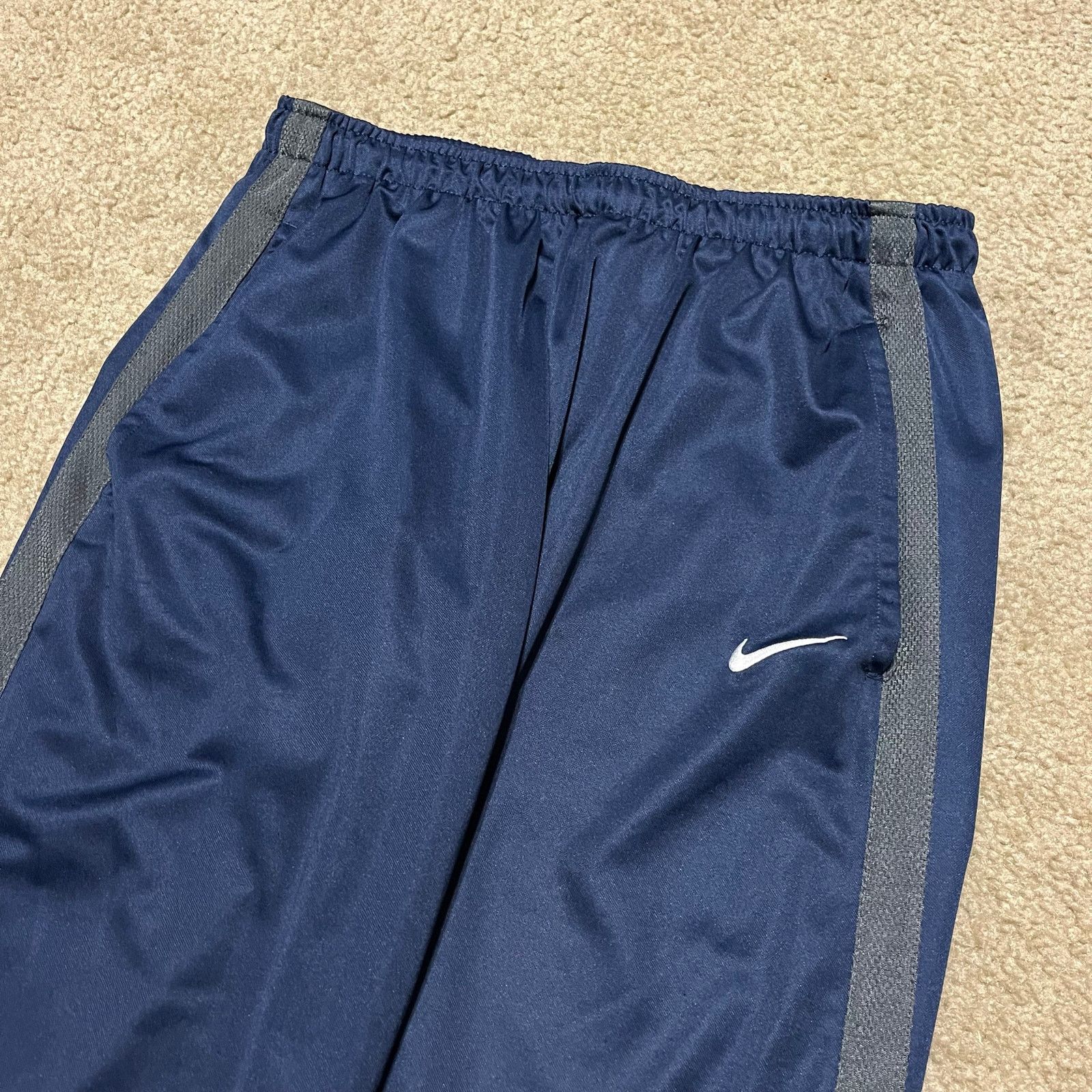 Nike Nike Grey Striped Navy Baggy Sweatpants Sportswear XL Size US 30 / EU 46 - 3 Thumbnail