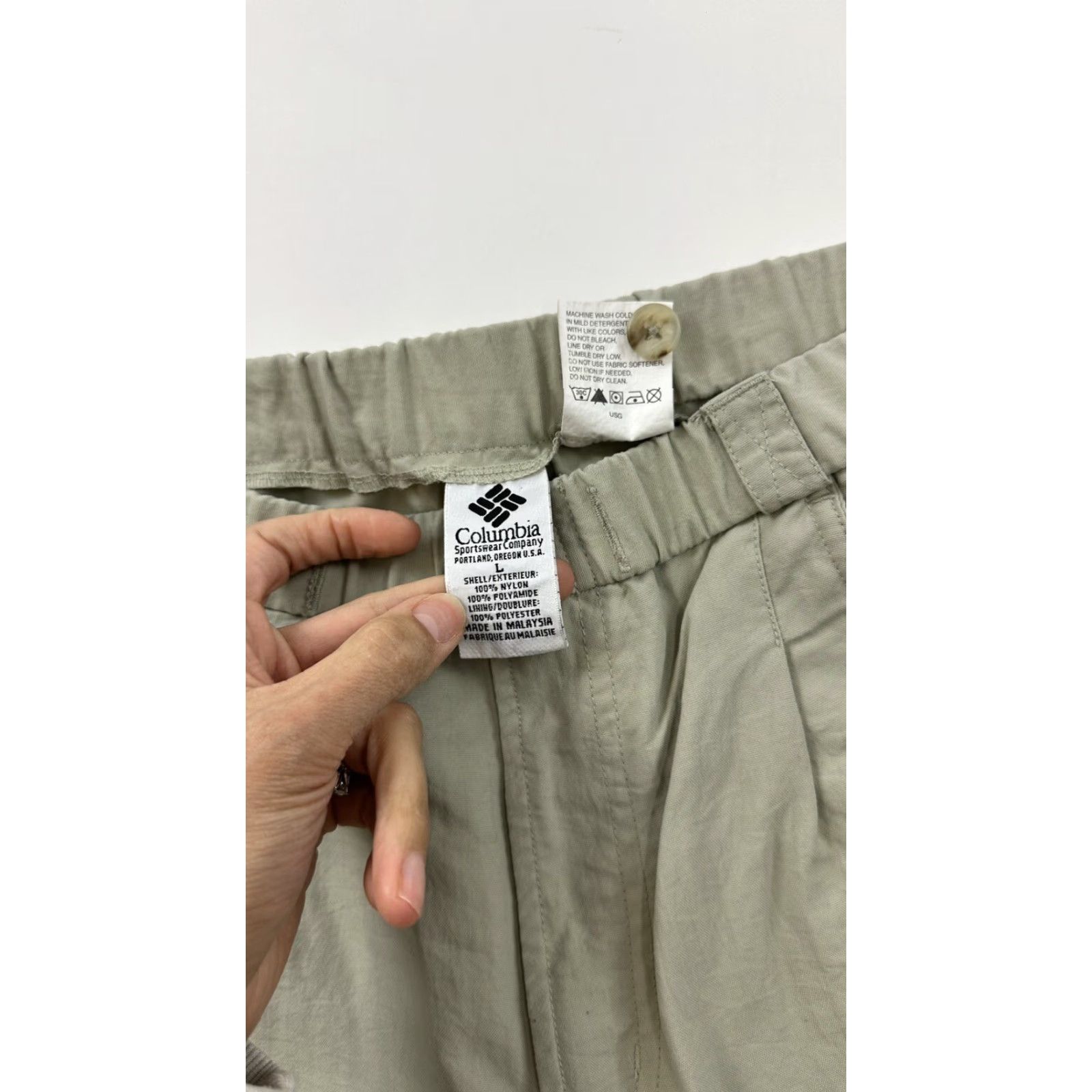 Vintage VINTAGE Columbia Hiking Pants Womens L Beige Khaki Missing Belt Flaws Size 36" / US 14 / IT 50 - 7 Thumbnail