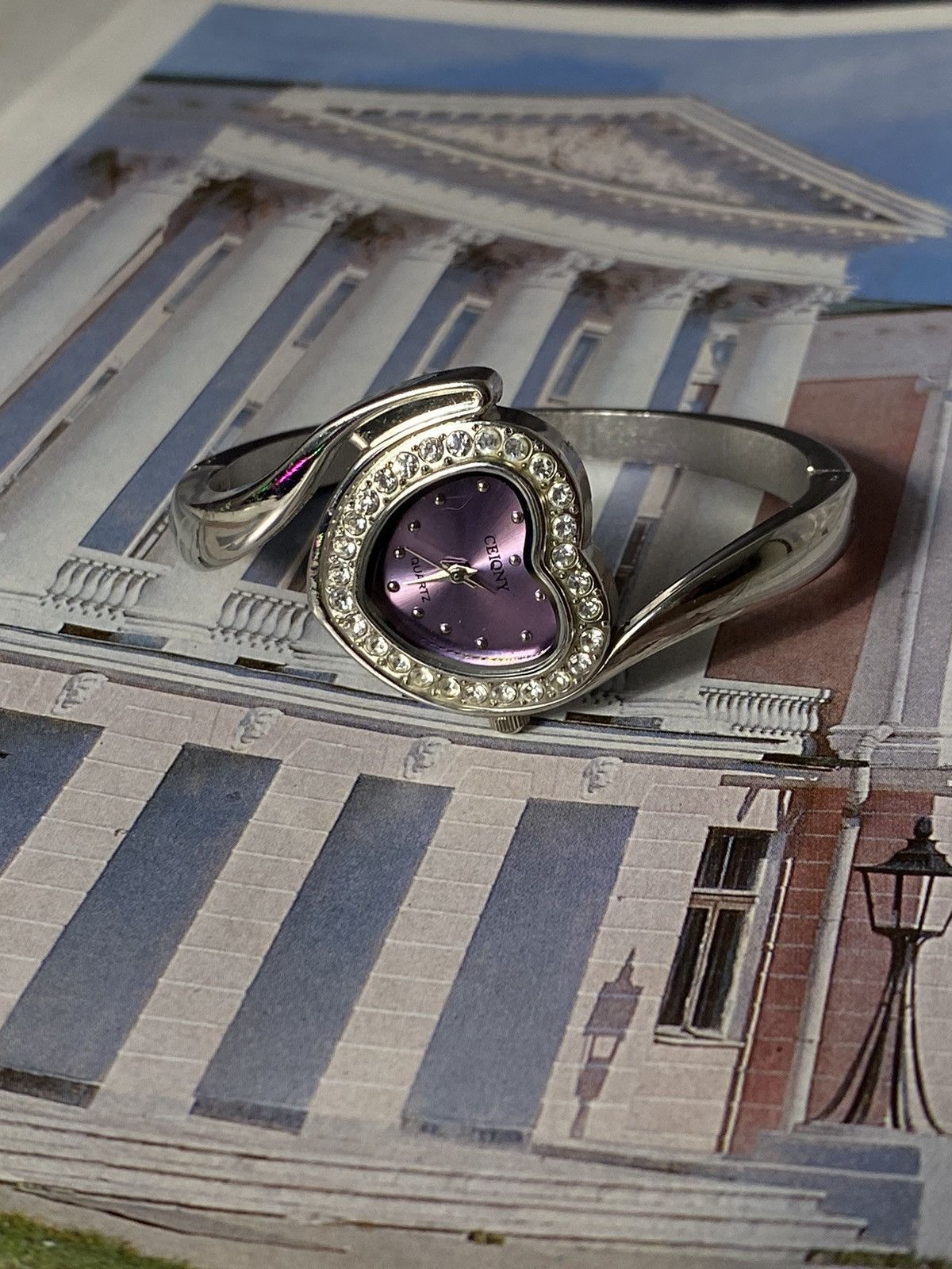 Jewelry "Heart" Bangle Watch - Quartz, Stones! Size ONE SIZE - 2 Thumbnail