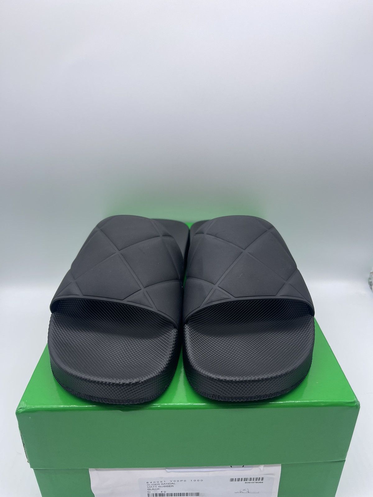 Bottega Veneta Bottega Veneta Matt rubber sliders Size US 10 / IT 40 - 3 Thumbnail