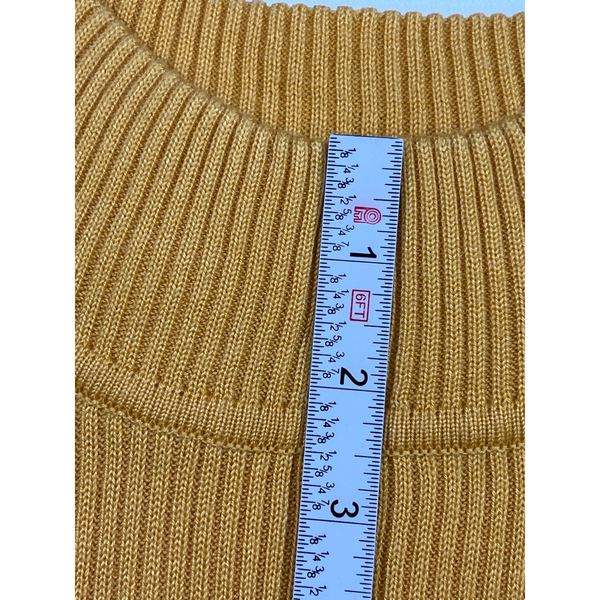 Croft & Barrow Croft & Barrow SKU 7731 Vintage Mustard Yellow Ribbed Knit T Size XL / US 12-14 / IT 48-50 - 9 Thumbnail