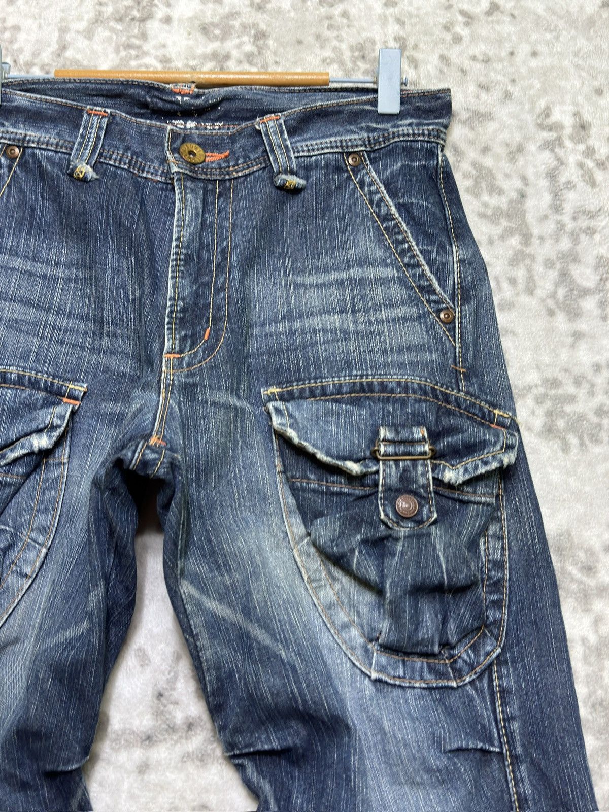 Edwin Edwin K5651 Cargo Pocket Straight Cut Distressed Denim Jeans Size US 31 - 5 Thumbnail