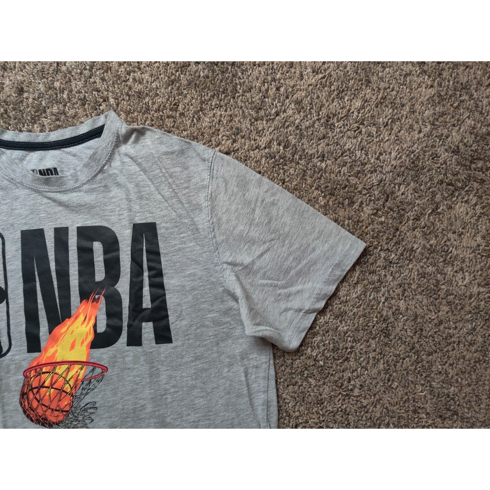 NBA NBA Shirt Mens Small Gray Black Spell Out Logo Size US S / EU 44-46 / 1 - 3 Thumbnail