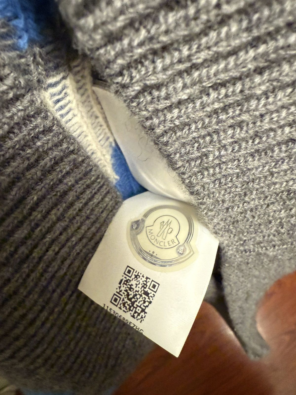 Moncler (NEW) MAGLIONE TRICOT GIROCOLLO ROUND NECK SWEATER Size US L / EU 52-54 / 3 - 5 Thumbnail