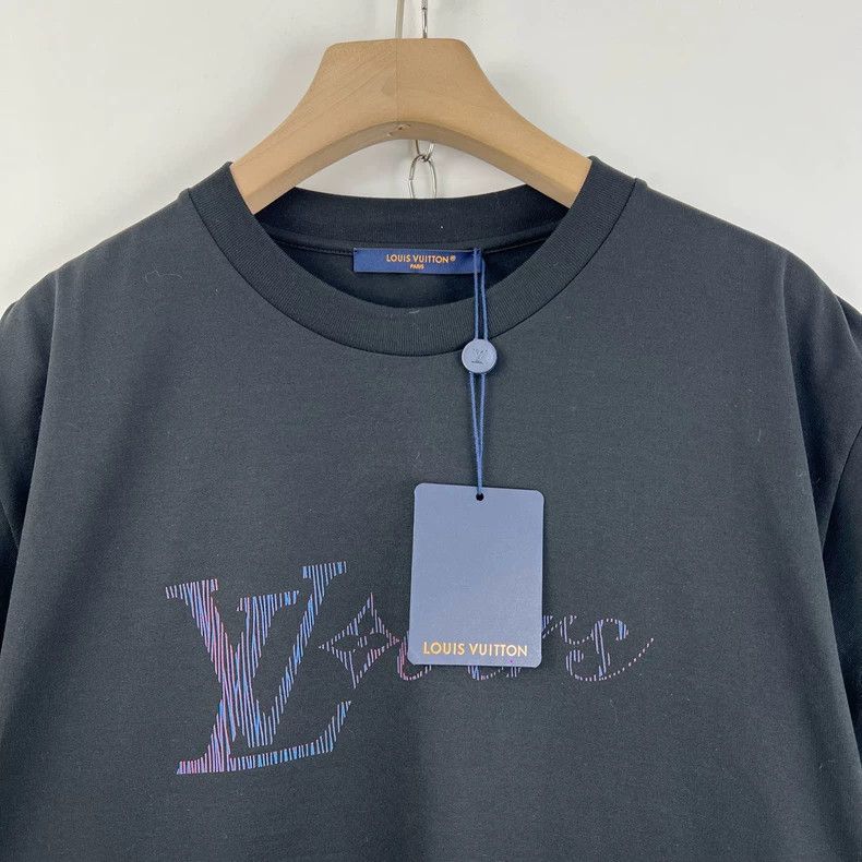 Louis Vuitton Louis Vuitton 25 new capsule series gradient logo short sle Size US XL / EU 56 / 4 - 6 Thumbnail