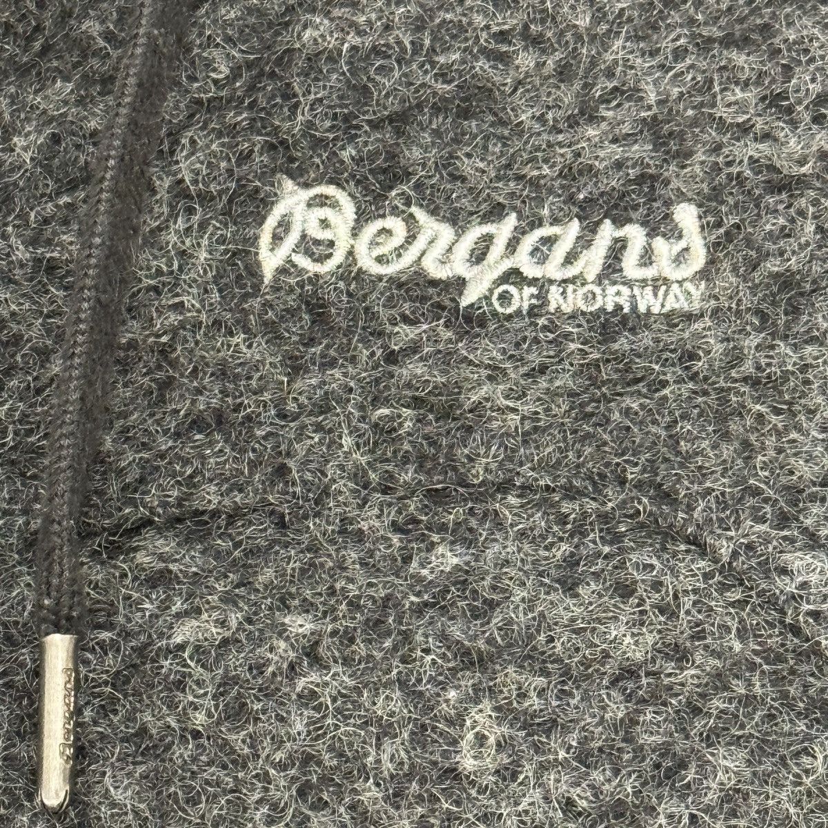 Bergans of Norway Bergans of Norway 1903 Myrull Wool Hoodie Jacket (S) Size S / US 4 / IT 40 - 2 Thumbnail