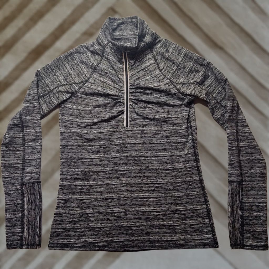 Vintage 90 Degree Women Small 1/2 Zip Gray Thumbholes Pullover Performance Shirt Size S / US 4 / IT 40 - 1 Thumbnail