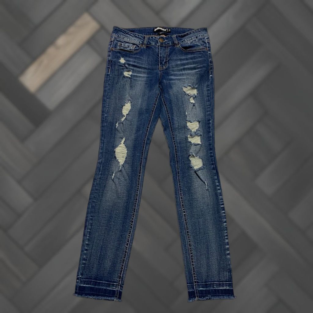 Vintage Dollhouse Jeans Skinny Distressed Ripped Alexa Blue Size 9 Denim 5-Pocket Womens Slim Mid Rise Jeans Size 30" / US 8 / IT 44 - 1 Thumbnail