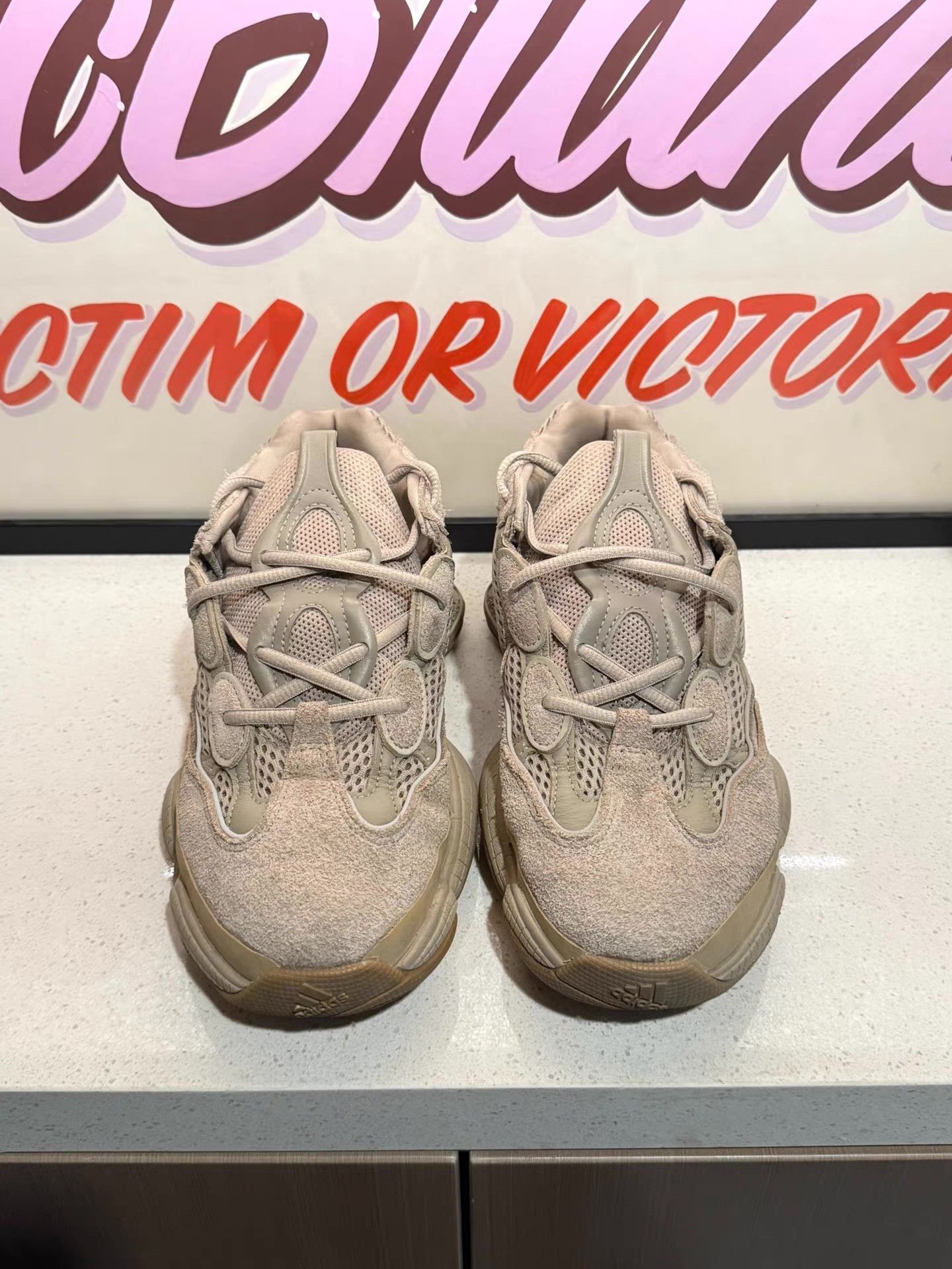 Adidas adidas Originals Yeezy 500 low-top dad shoes。 Ｑ20 Size US 9 / EU 42 - 2 Thumbnail