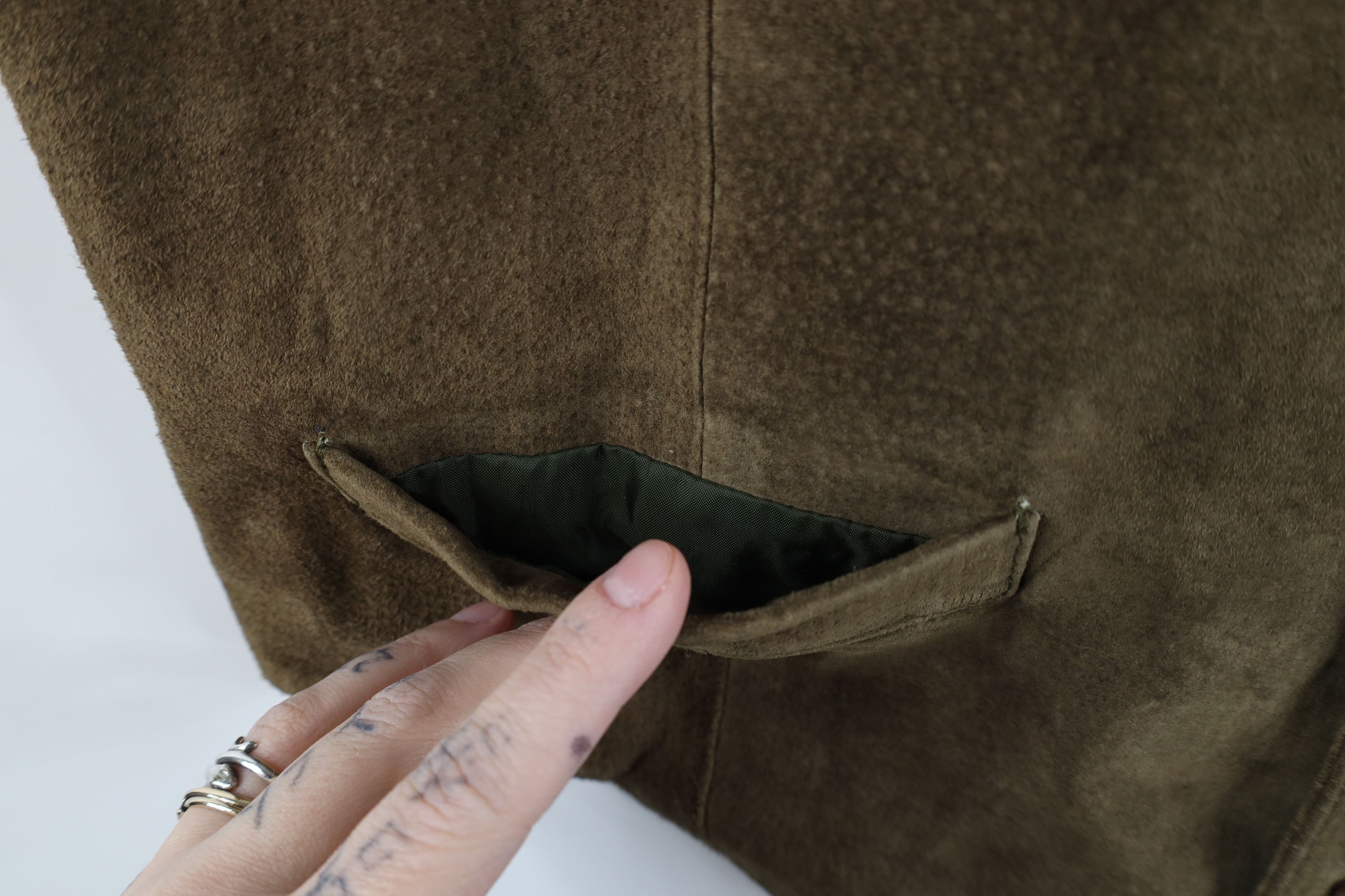 Vintage Vintage 90s Streetwear Buckle Back Suede Leather Vest Size US M / EU 48-50 / 2 - 5 Thumbnail
