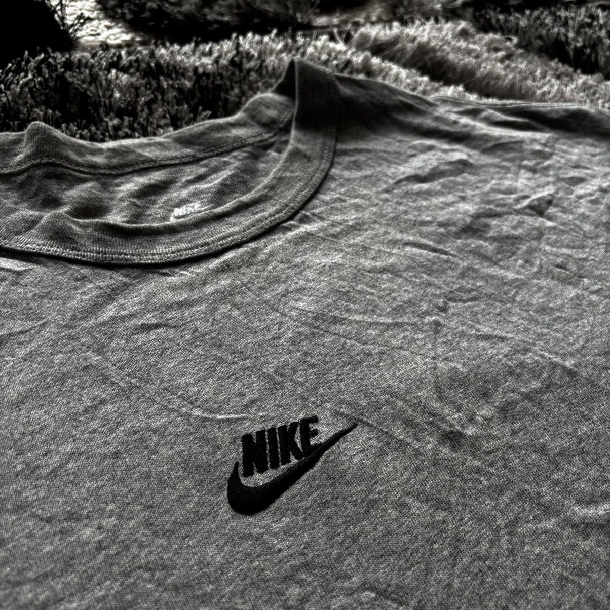 Nike Nike Loose Fit T-Shirt - XXL - Grey Size US XXL / EU 58 / 5 - 2 Thumbnail