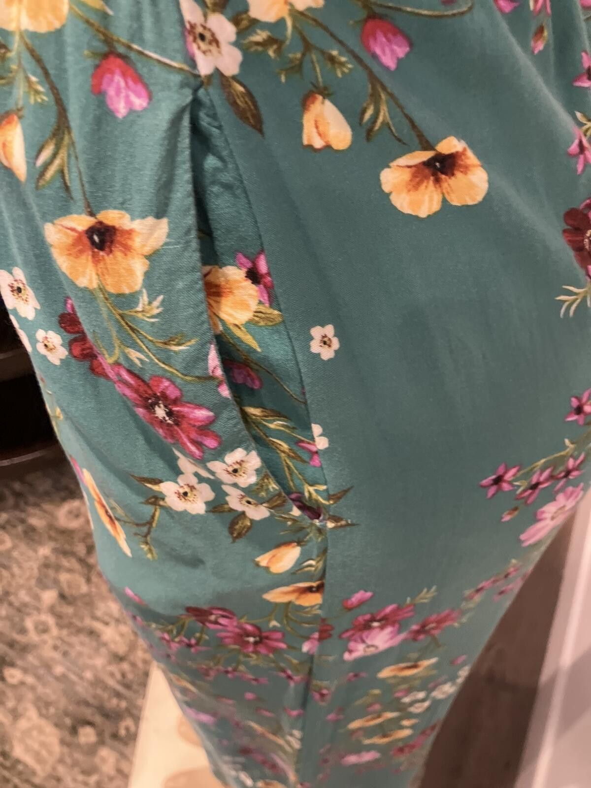 Other Pre Loved Women's Off-Shoulder Floral Jumpsuit Size 26" / US 2 / IT 38 - 5 Thumbnail