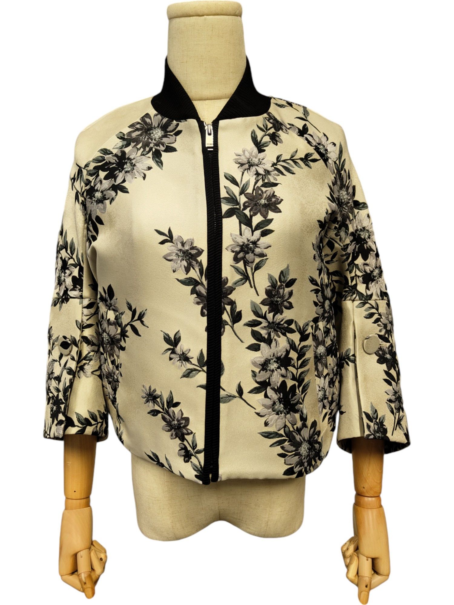 Fendi Beige And Black Floral Print Zip Up Jacket Size XS / US 0-2 / IT 36-38 - 3 Thumbnail
