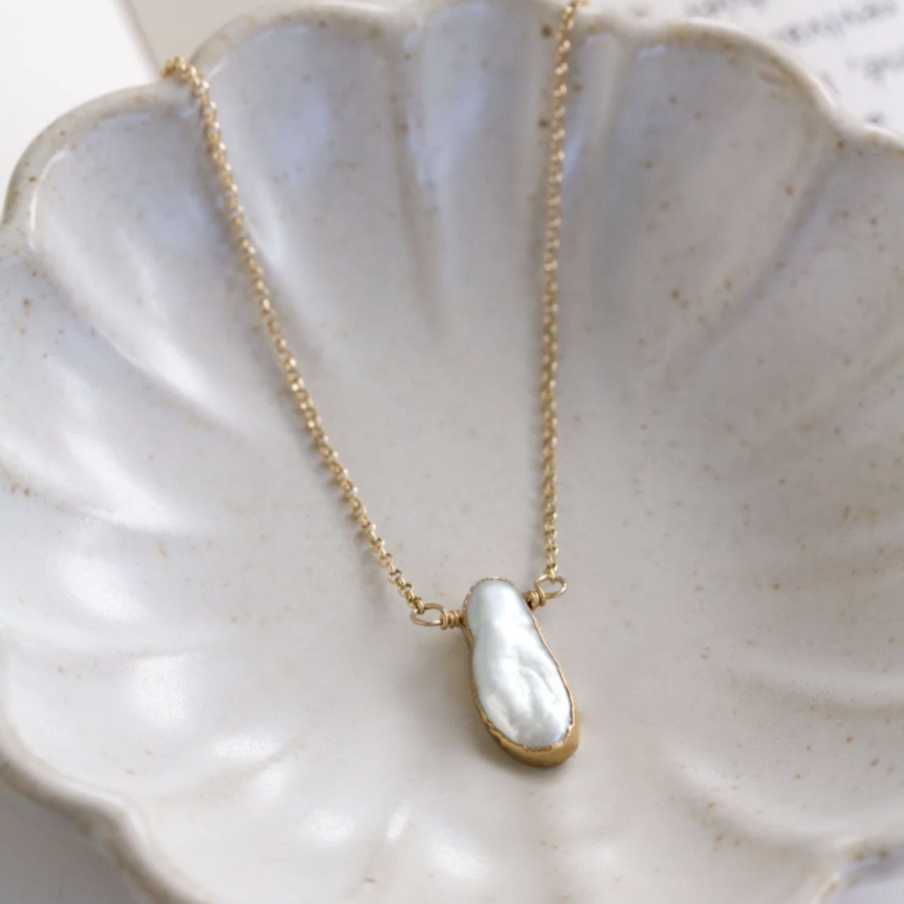 Other Luna Norte Beachy Bride Poppy pearl pendant necklace Size ONE SIZE - 2 Thumbnail