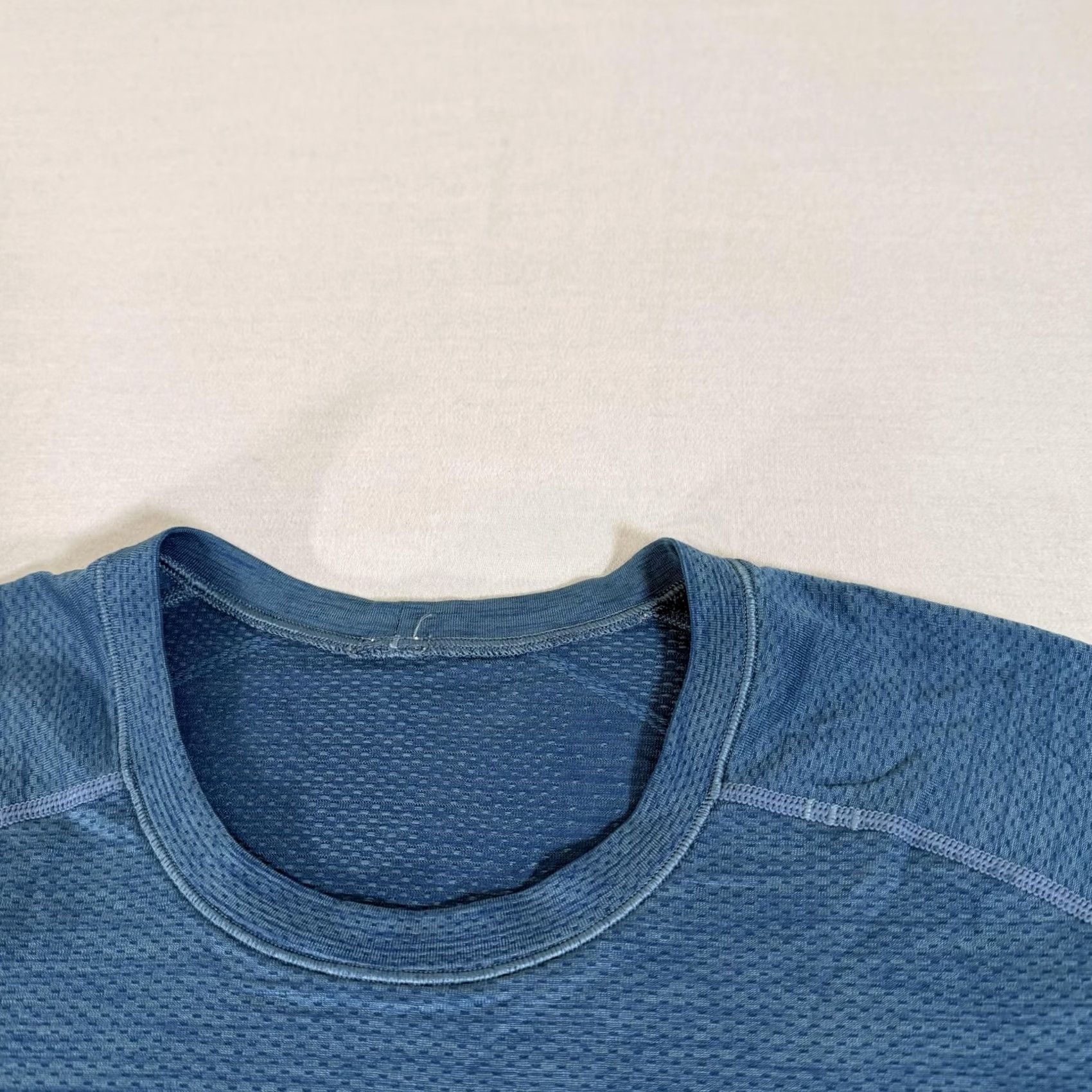 Lululemon Lululemon Mens XL Blue Metal Vent Tech Seamless Running Tee Performance Size US XL / EU 56 / 4 - 3 Thumbnail