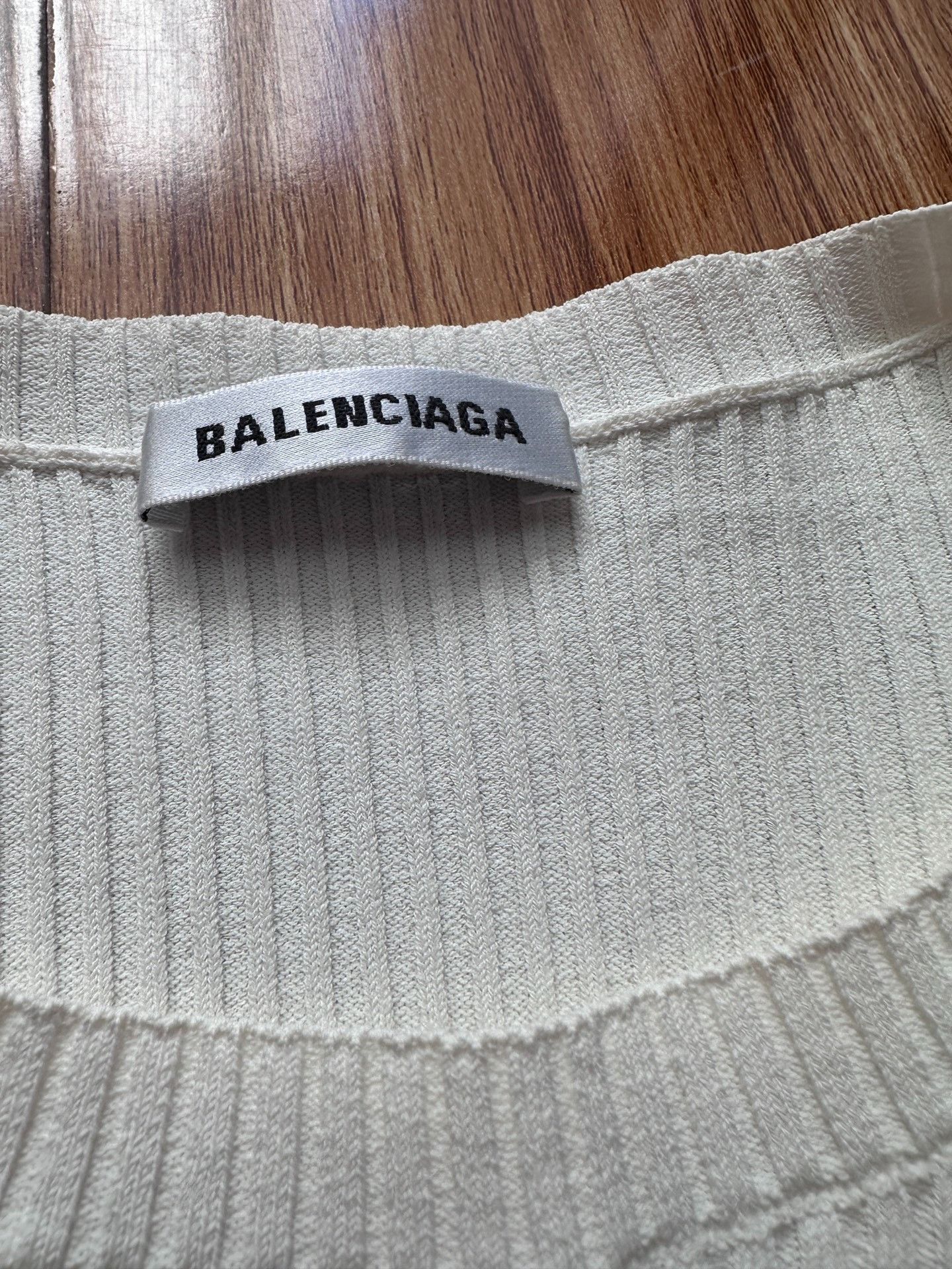 Balenciaga Balenciaga White Undershirt 2501-Nextarrow Size US S / EU 44-46 / 1 - 2 Thumbnail