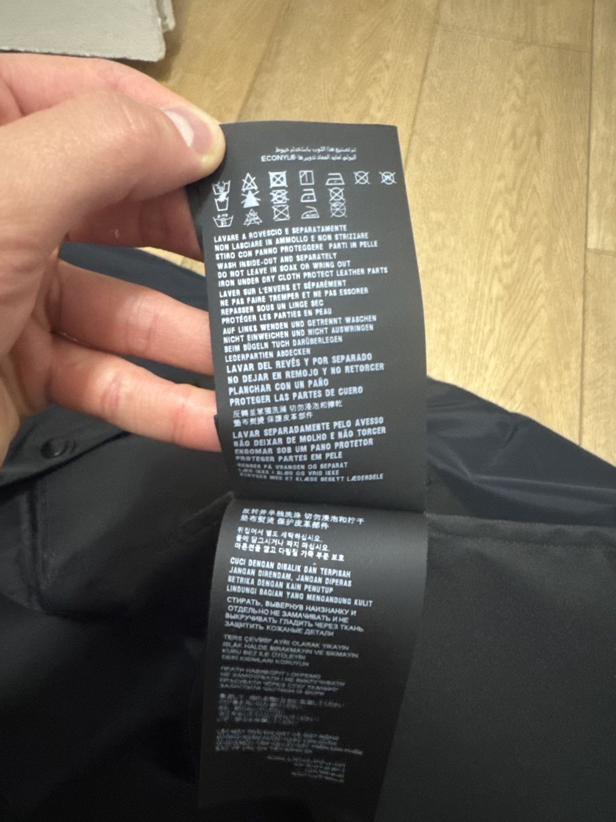 Prada Prada Re-Nylon shirt Size US M / EU 48-50 / 2 - 11 Thumbnail