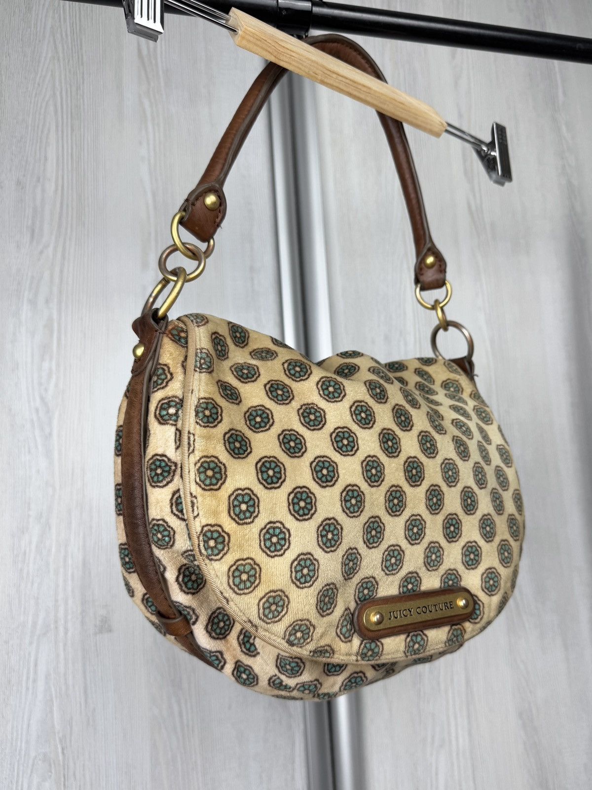 Juicy Couture Y2K JUICY COUTURE VELOUR LEATHER FLORAL RARE Shoulder bag Size ONE SIZE - 6 Thumbnail