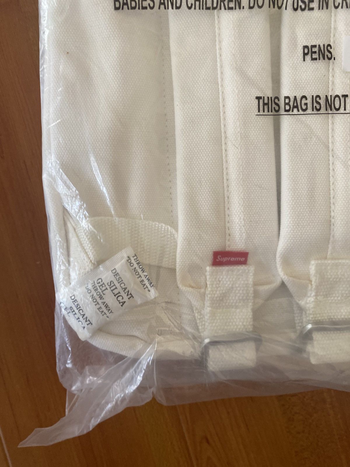 Supreme Supreme White Canvas Backpack Size ONE SIZE - 2 Thumbnail
