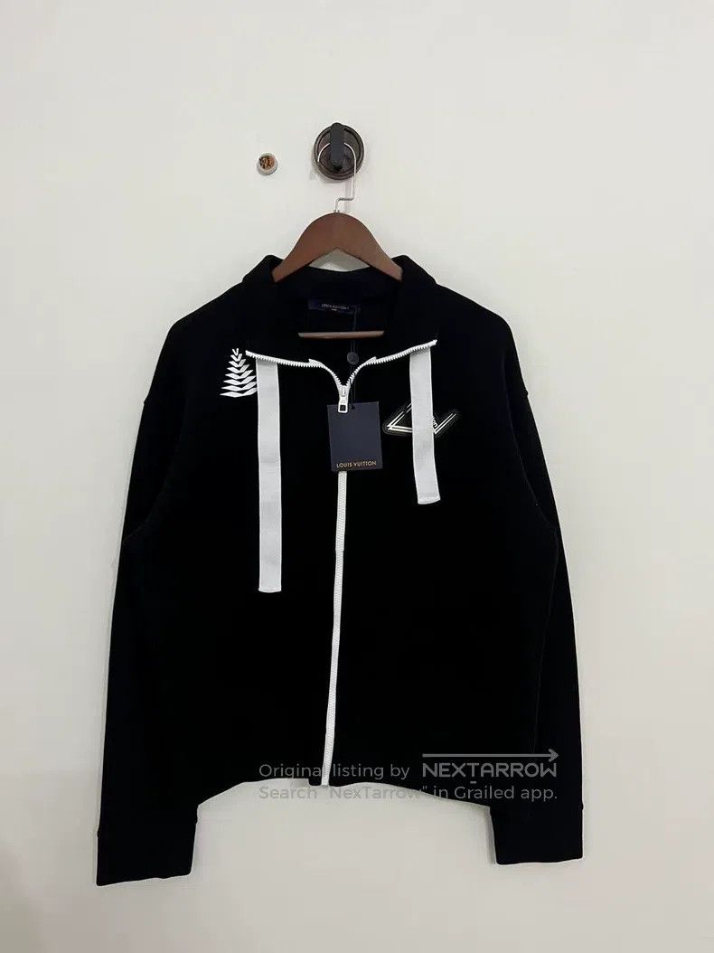 Louis Vuitton Louis Vuitton Black triangle logo zipper jacket Size US L / EU 52-54 / 3 - 1 Thumbnail