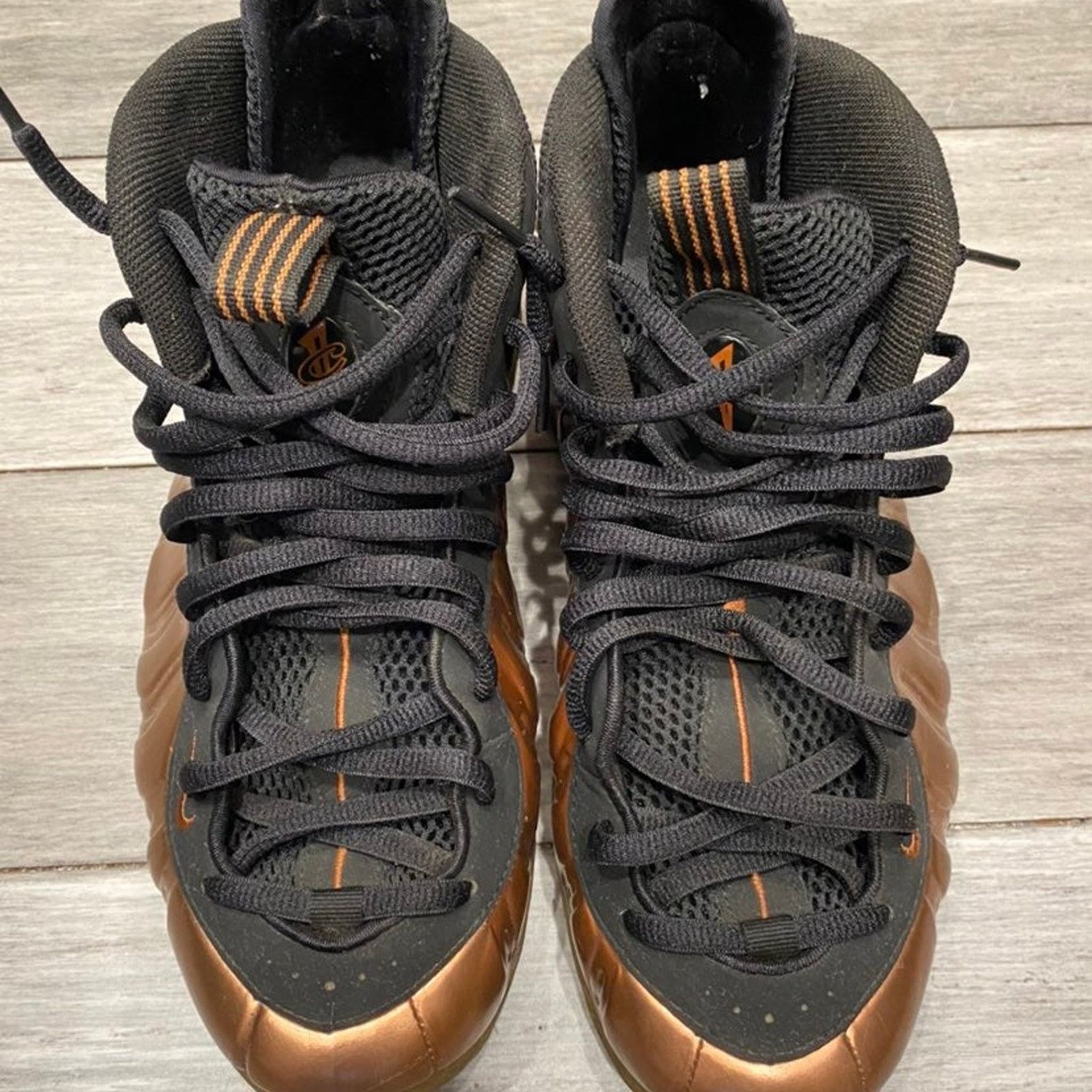 Nike Air Foamposite Sneaker