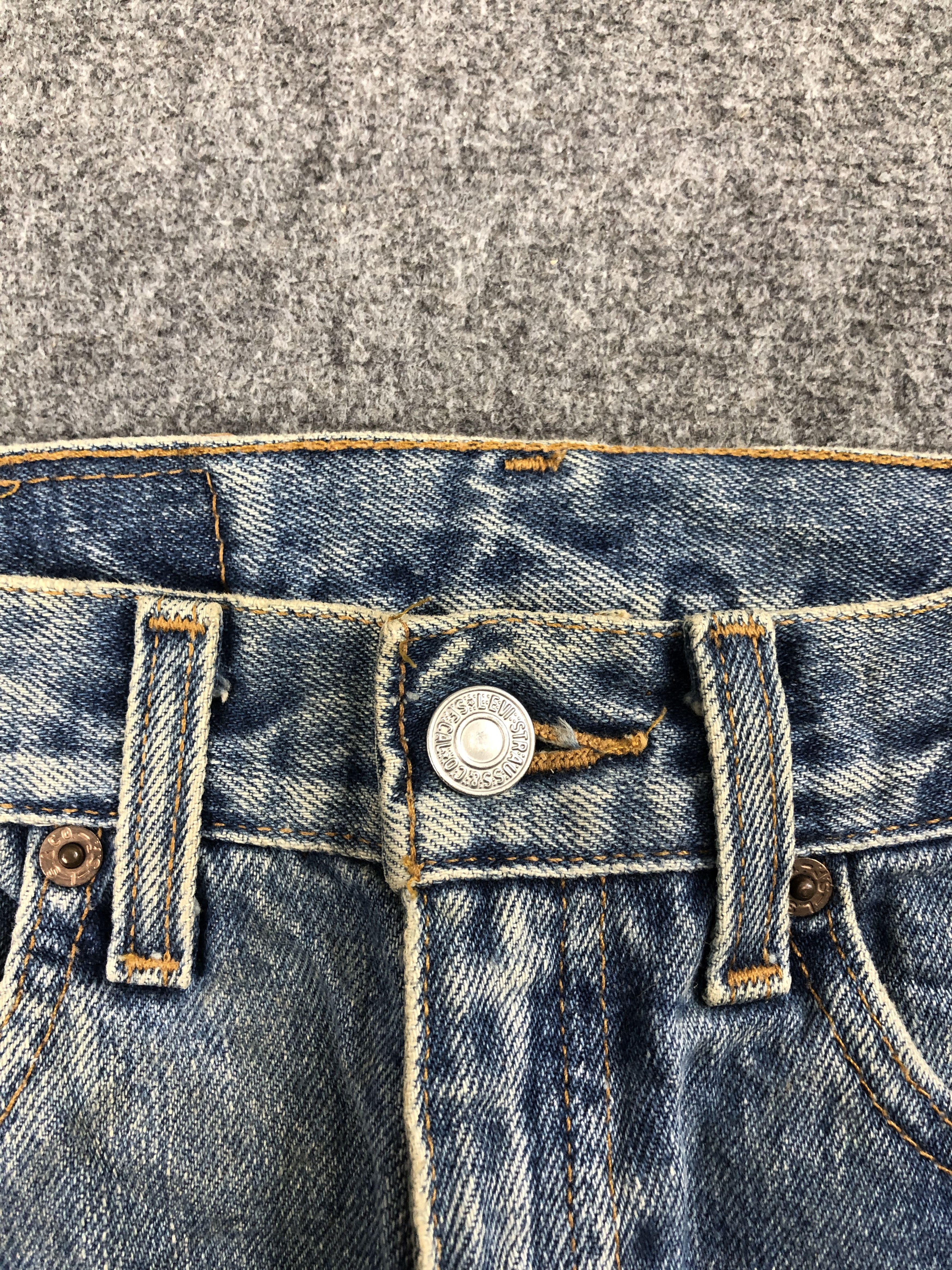 Levi's Vintage 90s Levis 505 Regular Light Blue Jeans DP2451 Size US 26 / EU 42 - 10 Thumbnail