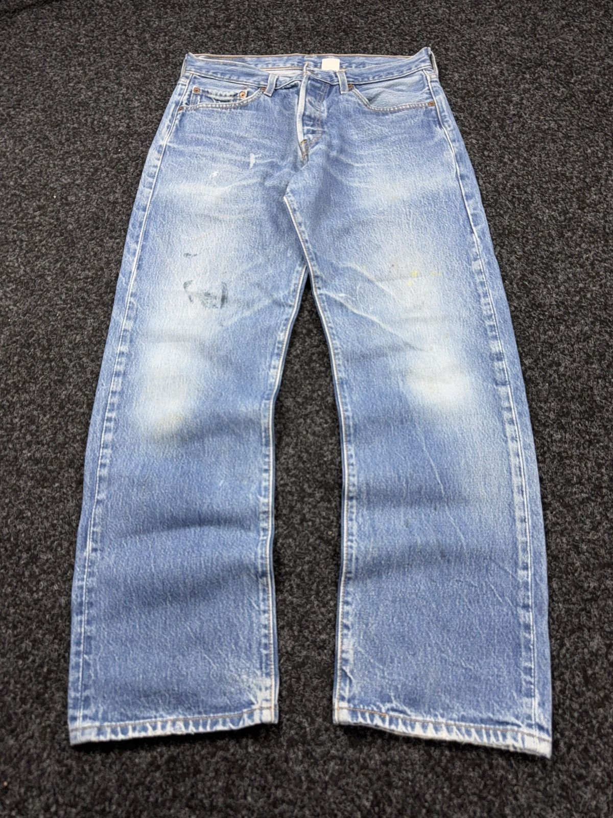 Levi's Vintage Clothing Vintage 90s Levi’s 501XX Distressed Western USA Faded Jeans Size US 32 / EU 48 - 1 Thumbnail