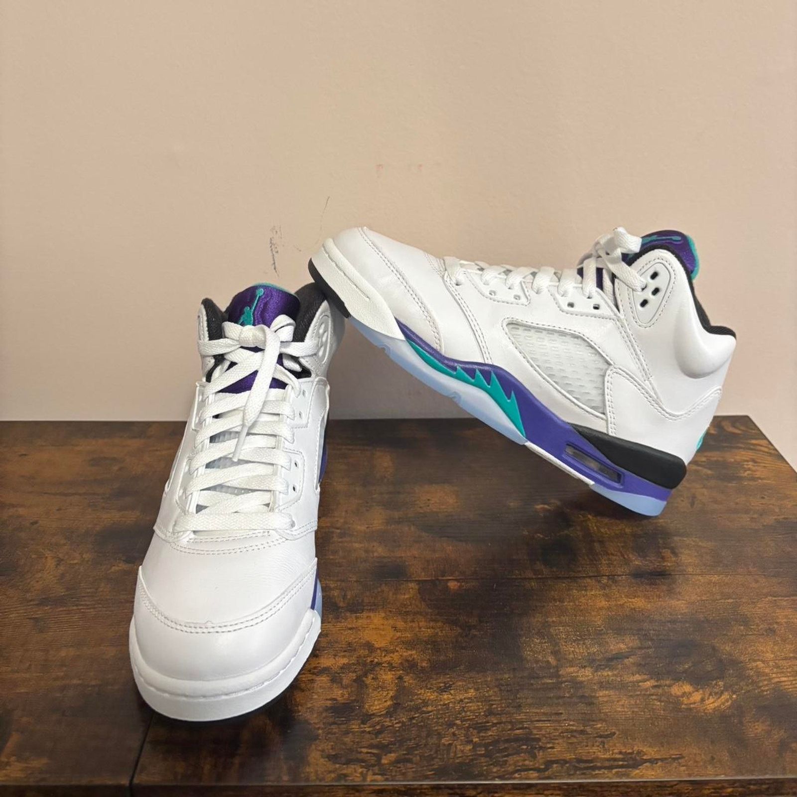 Jordan Brand Jordan 5 grape size 6.5y Size US 6.5 / EU 39-40 - 1 Thumbnail