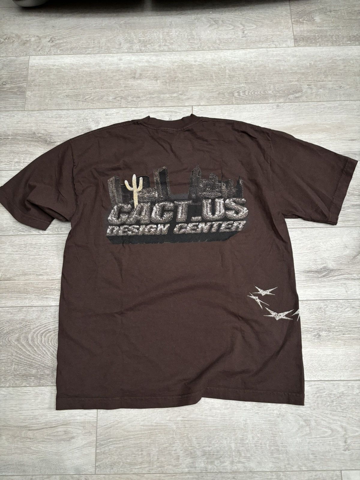 Complex × Travis Scott Travis Scott X Complexcon design center tee Size US L / EU 52-54 / 3 - 2 Thumbnail