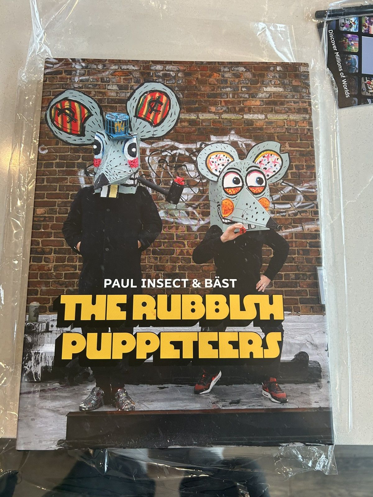 Other Beyond the Streets Rubbish Puppeteers Book Size ONE SIZE - 1 Thumbnail