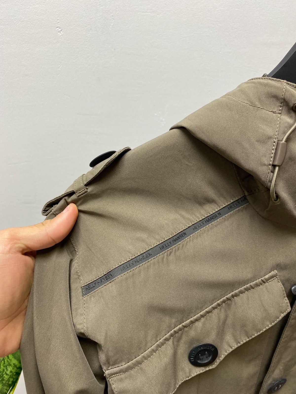 Other Helly Hansen Outdoor Gorpcore Jacket Men’s Beige L Size US L / EU 52-54 / 3 - 18 Thumbnail