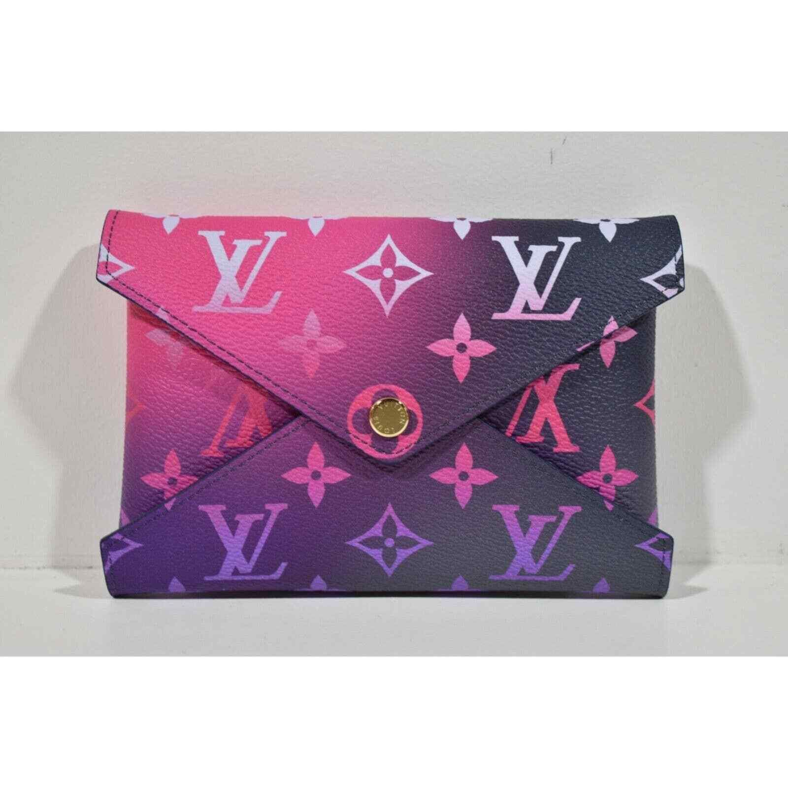 Louis Vuitton Louis Vuitton Monogram 3 Piece Pouch Clutch Bag Size ONE SIZE - 9 Thumbnail