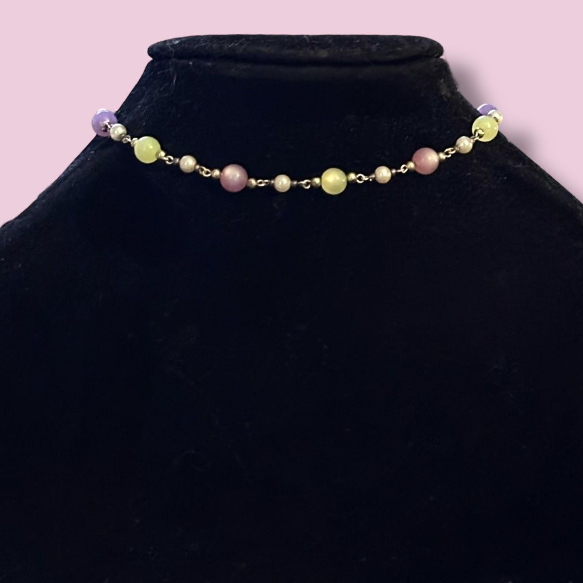 Vintage Vintage station yellow and purple glass bead choker necklace Size ONE SIZE - 1 Thumbnail