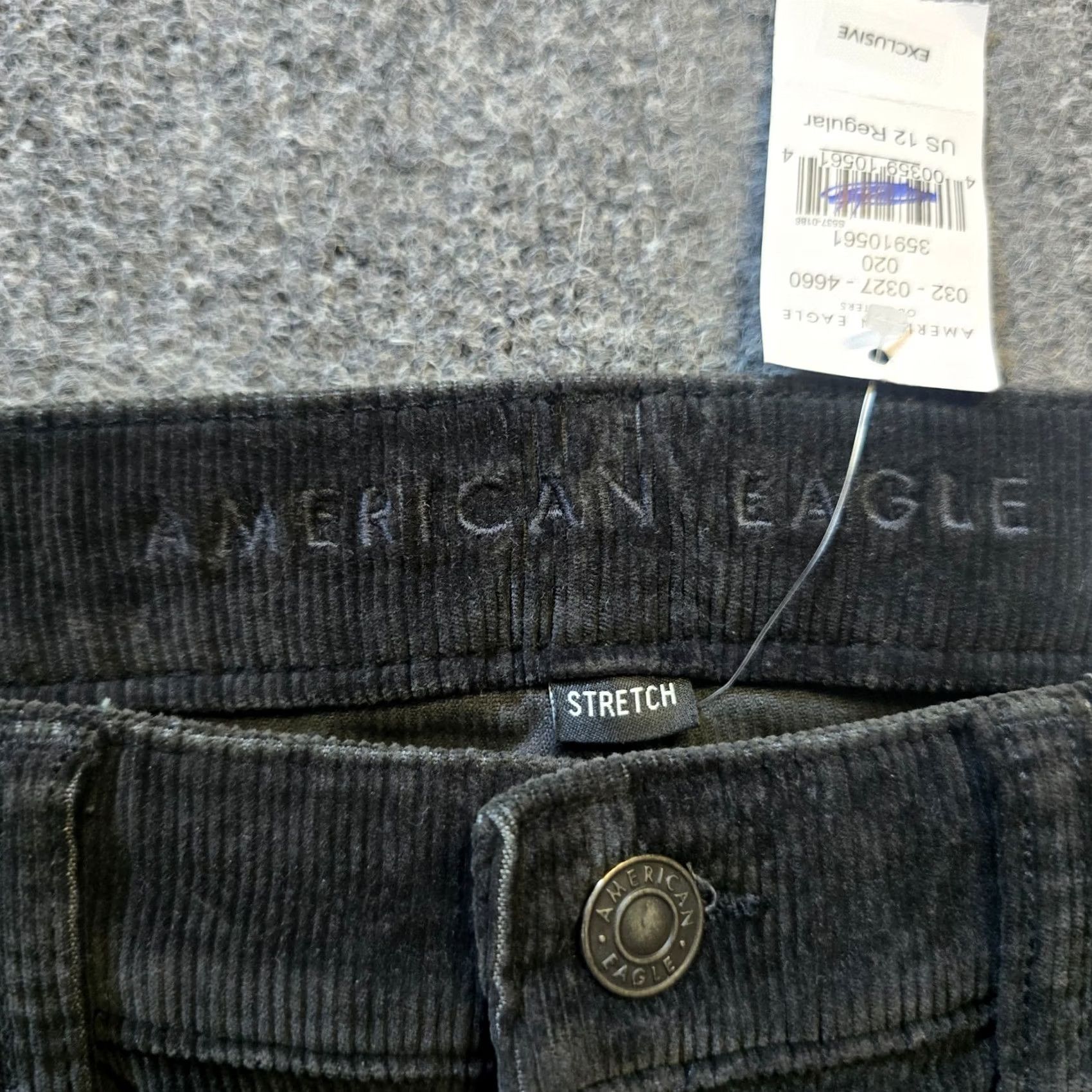 American Eagle Outfitters American Eagle Women Size 12 Black Corduroy Hi Rise Jegging Size 34" / US 12 / IT 48 - 4 Thumbnail