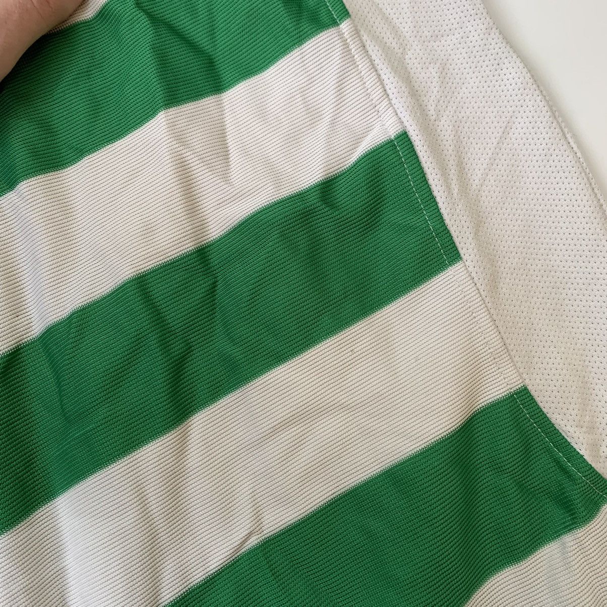 Umbro Celtic Umbro vintage soccer jersey L2000 ntl Size US L / EU 52-54 / 3 - 10 Thumbnail