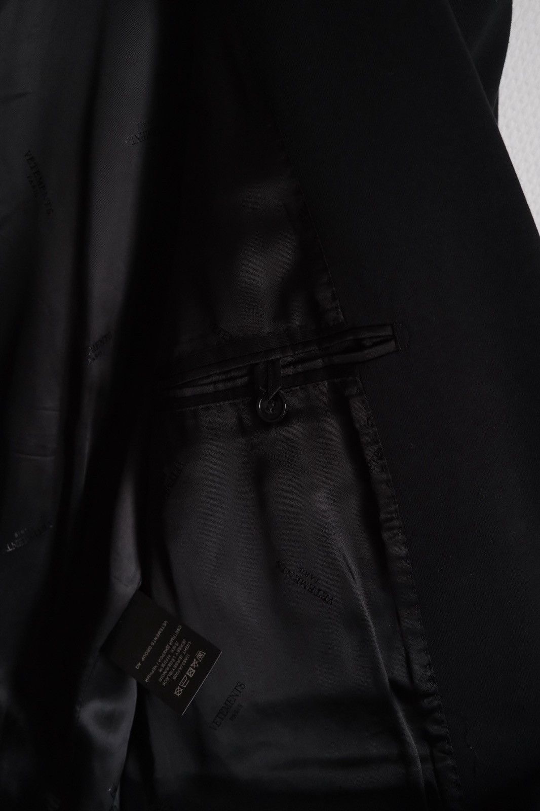 Vetements Oversize Blazer, FW 2022 Size 50R - 9 Thumbnail