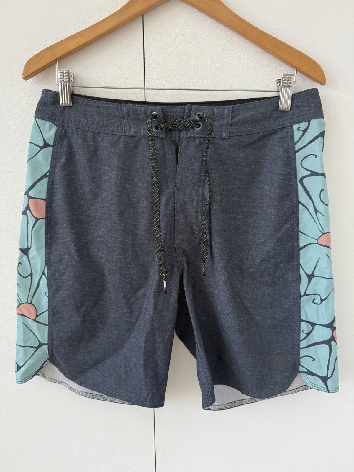 Rip Curl Rip Curl Mirage stretch board shorts Size US 30 / EU 46 - 1 Thumbnail