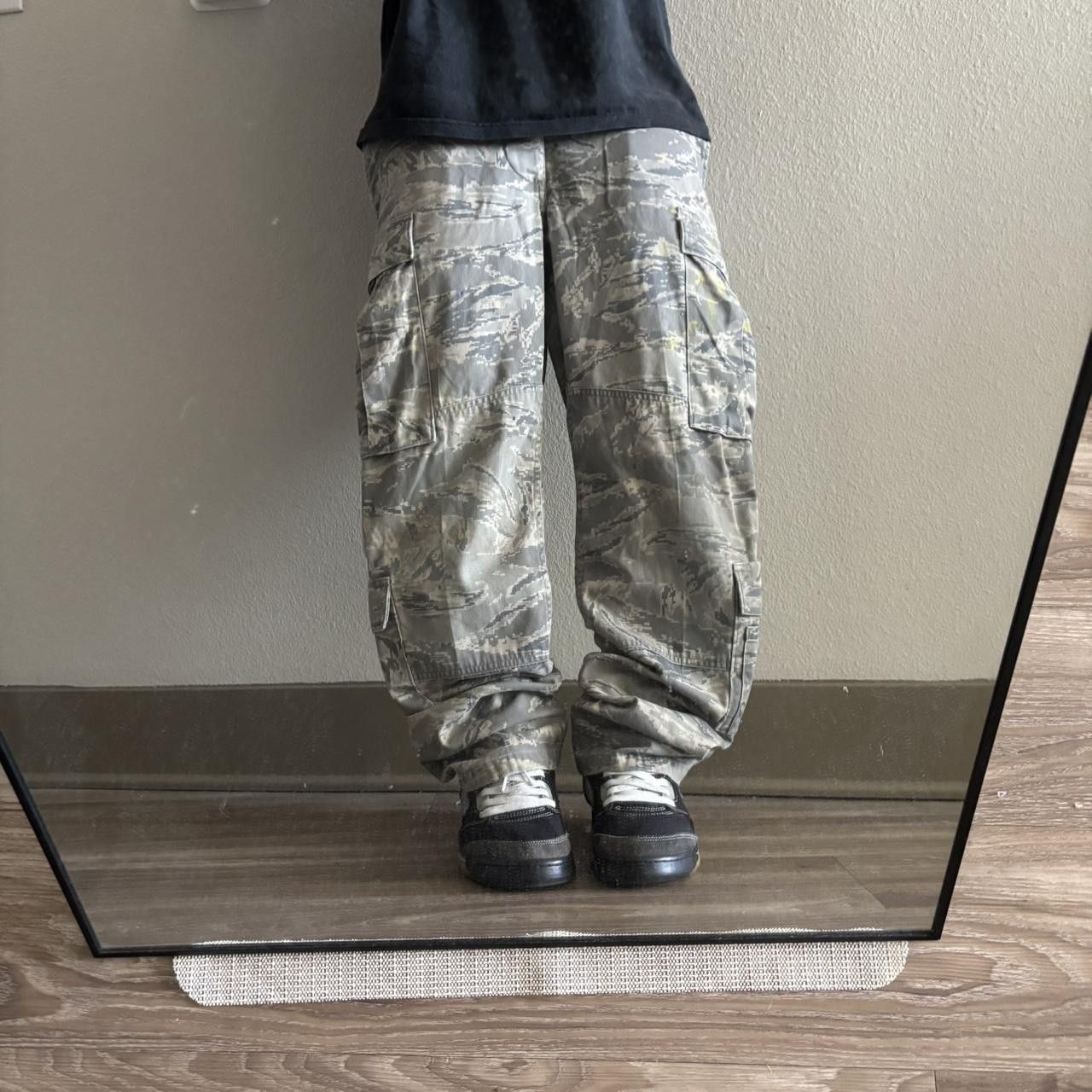 Japanese Brand Crazy Vintage Y2K/2000s Military Camo Streetwear Cargo Pants! 30x30 Size US 30 / EU 46 - 1 Thumbnail