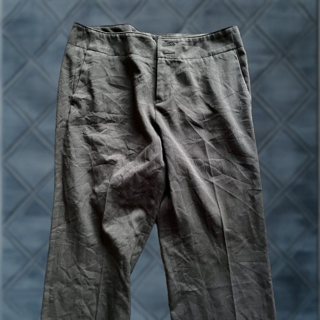 Eddie Bauer Eddie Bauer Gray Solid Cropped Cuffed Pants 6P Petite Mercer Fit Womens Size 28" / US 6 / IT 42 - 1 Thumbnail
