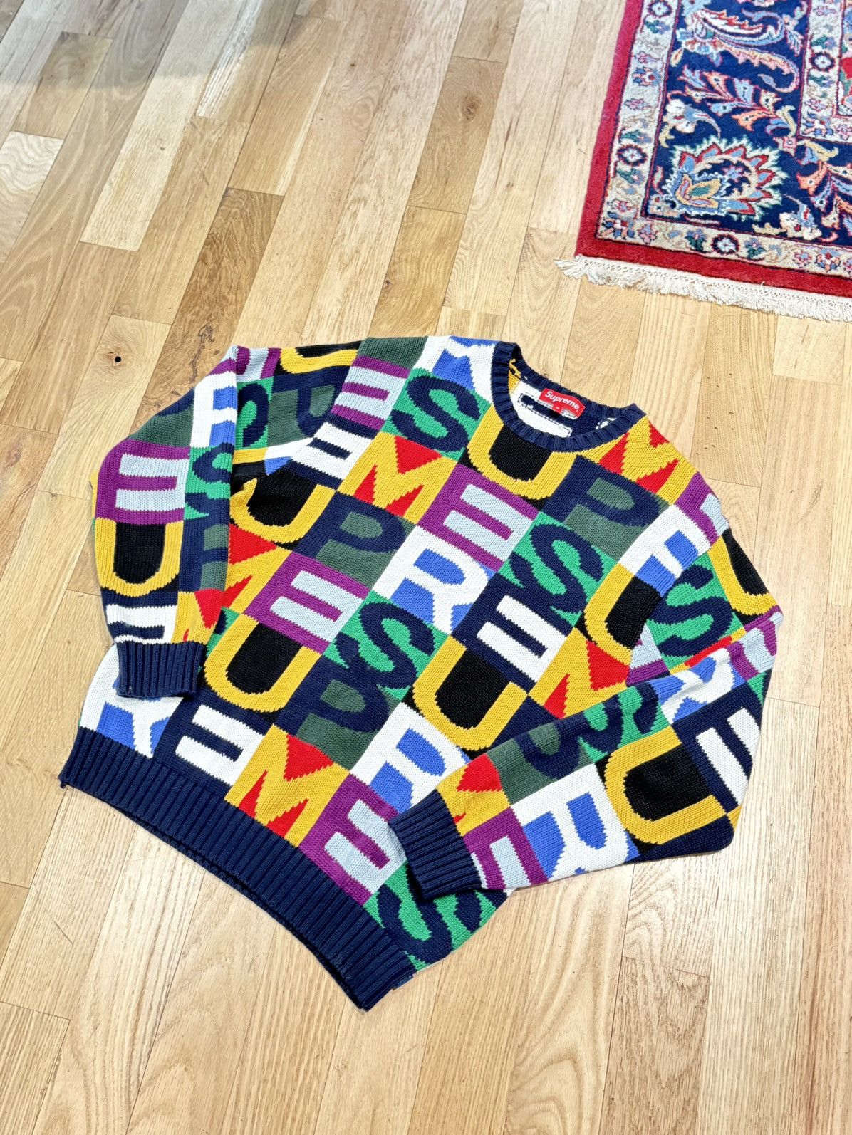 Supreme Supreme Multicolor Logo Sweater Size Medium Size US M / EU 48-50 / 2 - 1 Thumbnail