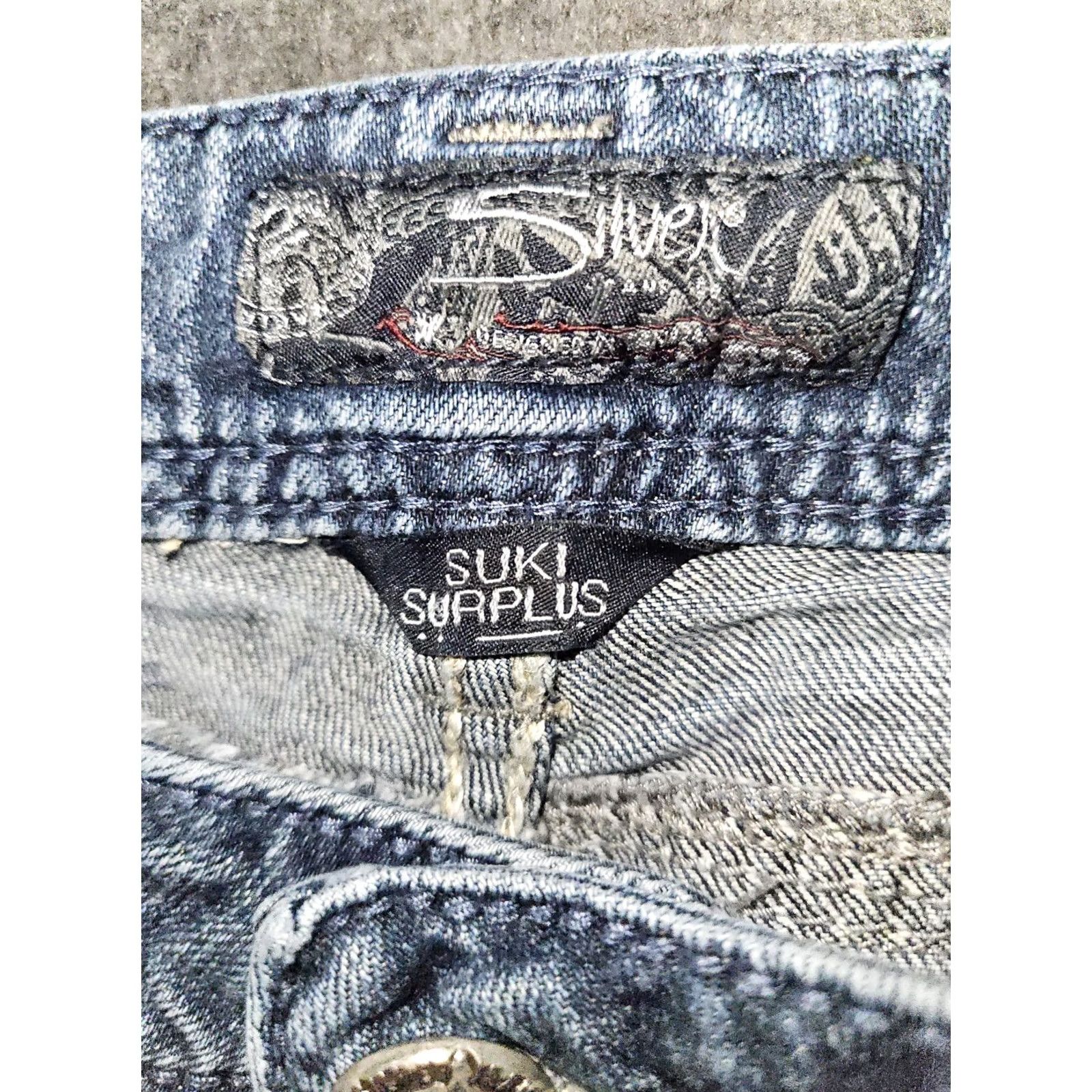 Silver Jeans Co. VINTAGE Silver Jeans Bootcut Jeans Women's 29/32 Blue Embroidered Logo Low Rise 30 Inseam Belted Buttons Pockets Size 29" - 2 Thumbnail