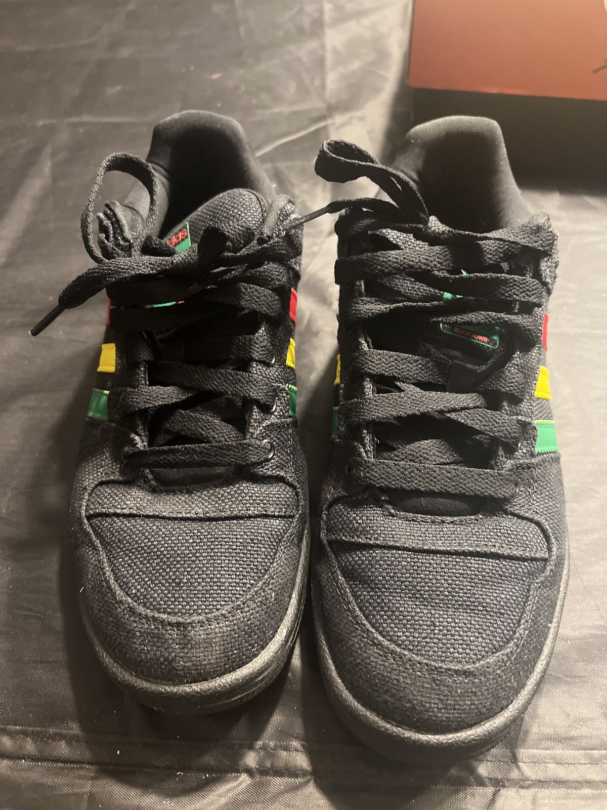 Adidas Adidas Bucktown St Rasta Limited Edition Size US 9.5 / EU 42-43 - 7 Thumbnail