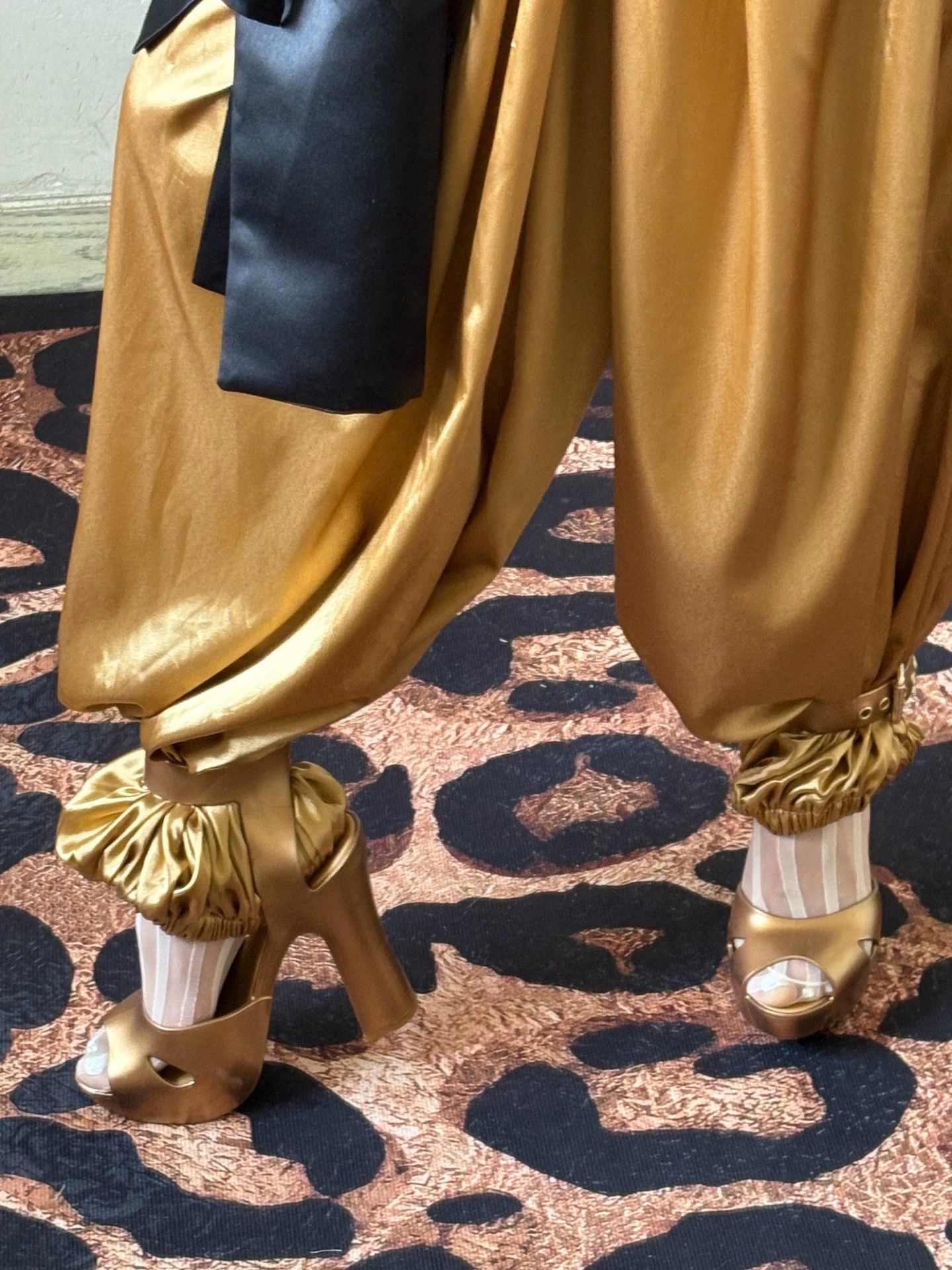 Vivienne Westwood Vivienne Westwood x Melissa Gold Stiletto Jelly Sandals 38 Size US 7.5 / IT 37.5 - 2 Thumbnail
