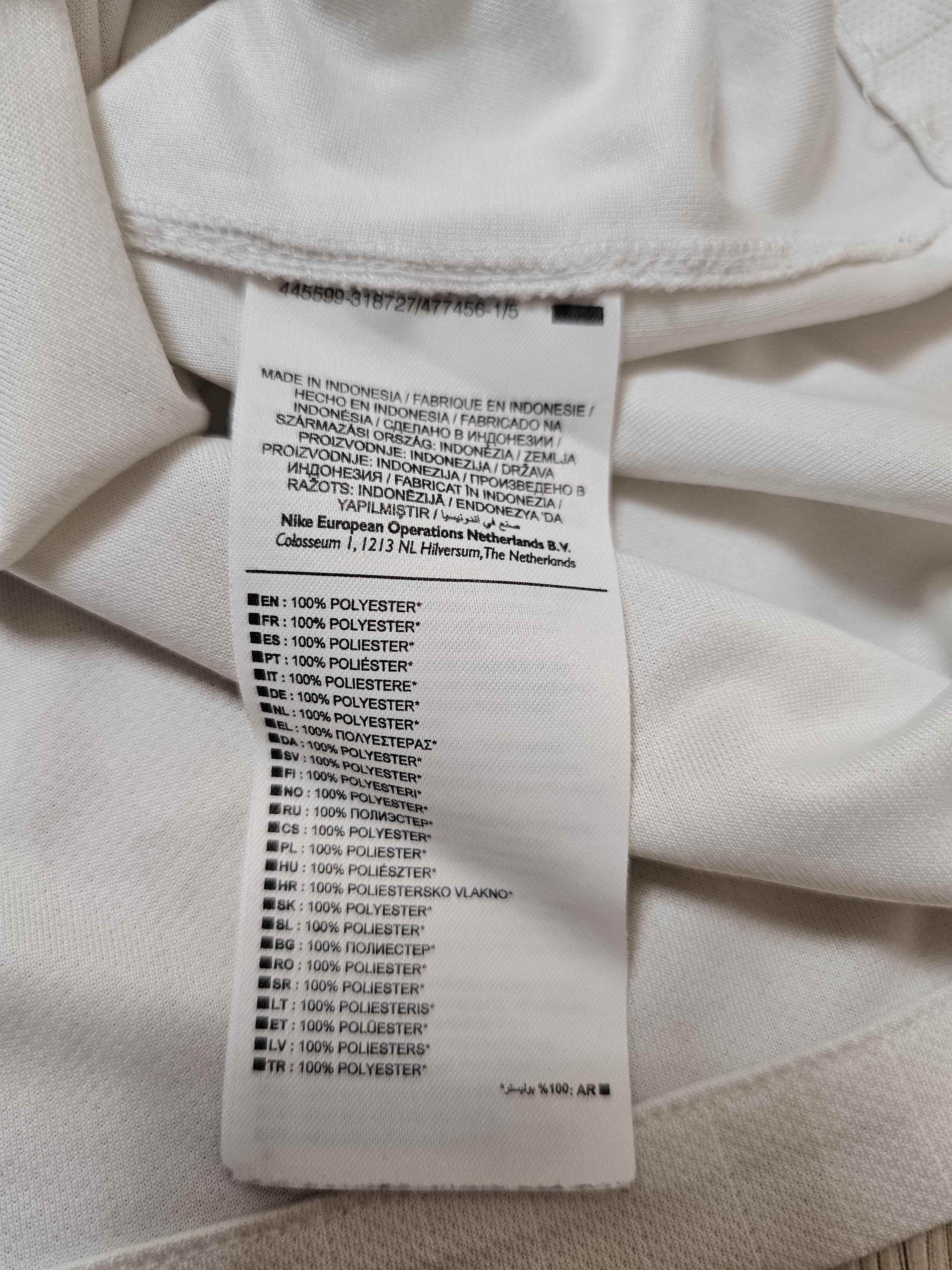 Nike ENGLAND 2014 2016 HOME FOOTBALL SHIRT SOCCER JERSEY Size US L / EU 52-54 / 3 - 8 Thumbnail