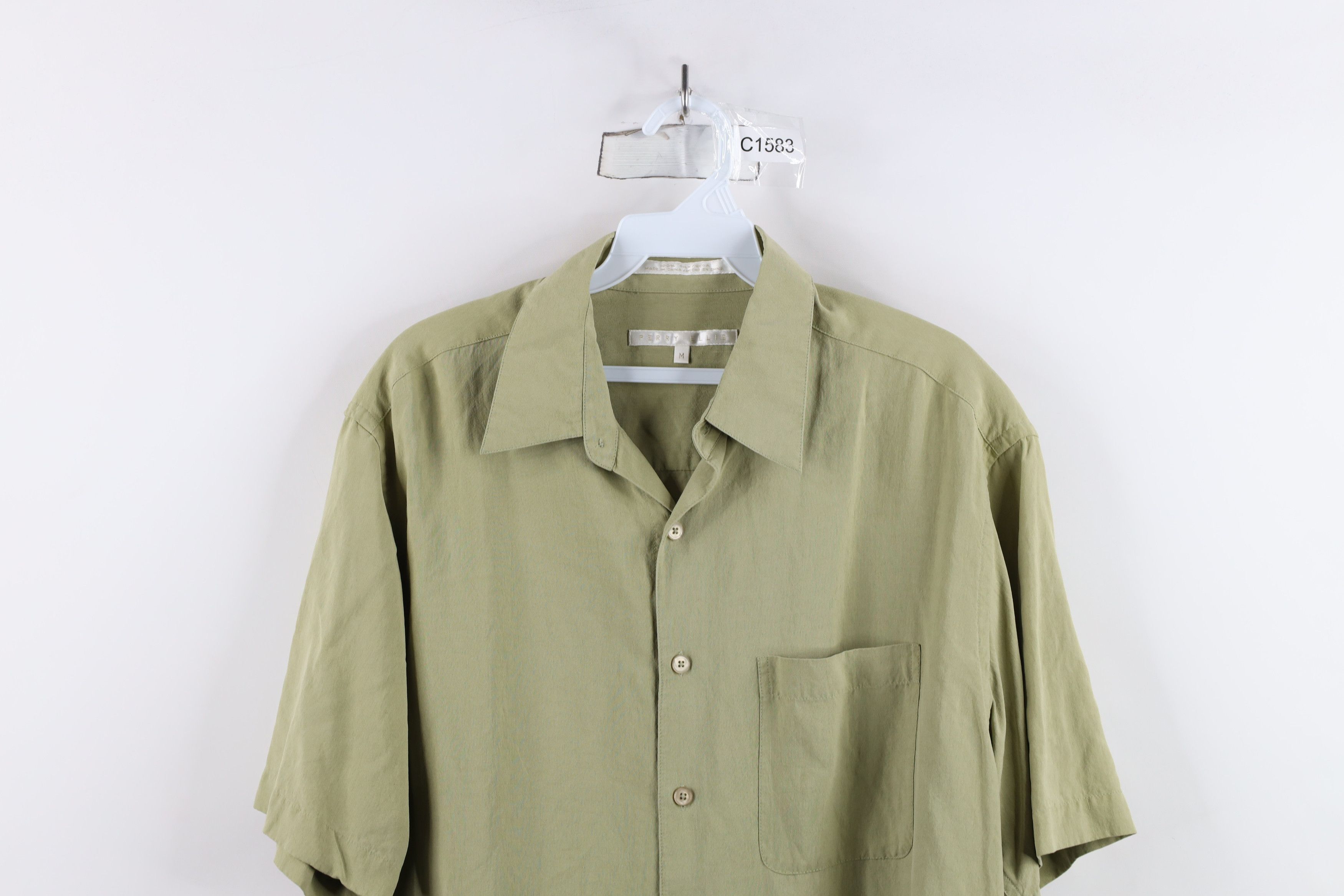 Vintage Vintage 90s Streetwear Blank Silk Short Sleeve Button Shirt Size US M / EU 48-50 / 2 - 2 Thumbnail