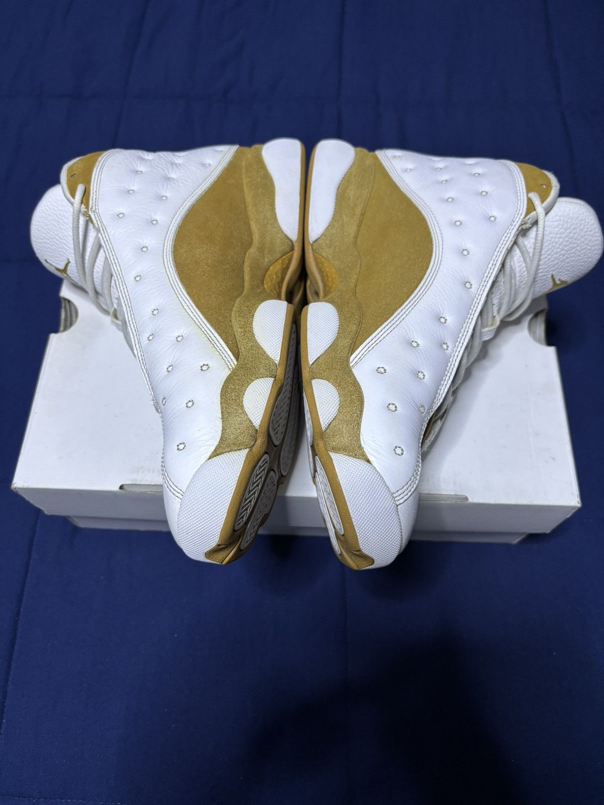 Jordan Brand Jordan 13 Retro Wheat 2023 Size 10.5 Size US 10.5 / EU 43-44 - 3 Thumbnail
