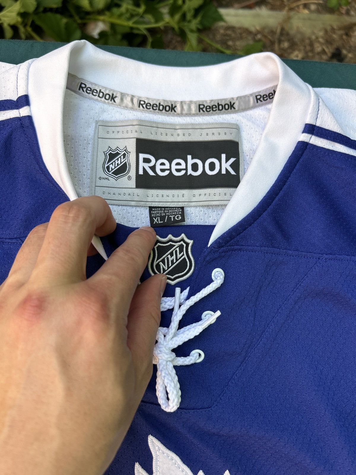 NHL Jonathan Bernier Signed NHL Maple Leafs Hockey Jersey Size US XL / EU 56 / 4 - 4 Thumbnail