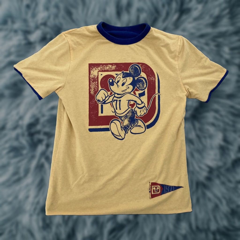 Disney VINTAGE Walt Disney World T-Shirt Reversible Mickey Graphic Adult Medium Blue Yellow Cartoon Men M Size US M / EU 48-50 / 2 - 1 Thumbnail