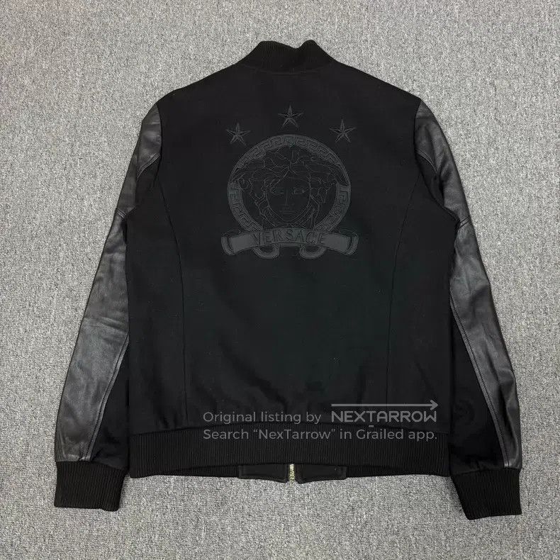 Versace Versace The inside is full of printed Medusa leather sleev Size US L / EU 52-54 / 3 - 2 Thumbnail