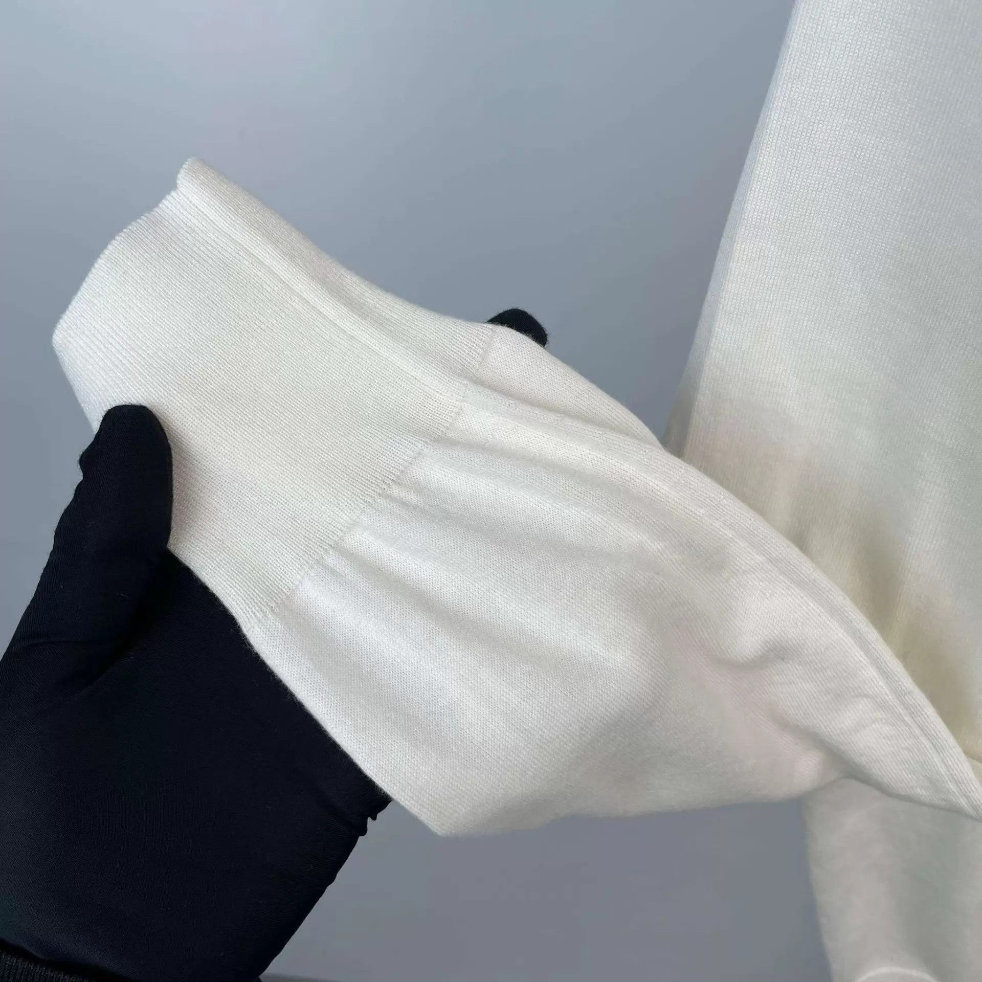 Chanel Chanel 26P Cotton Long Sleeve White Cardigan 38 99 New Size S / US 4 / IT 40 - 8 Thumbnail
